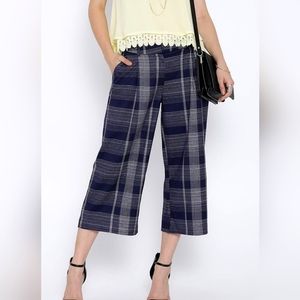 Mango wide leg pants. Waist 15".  EUC